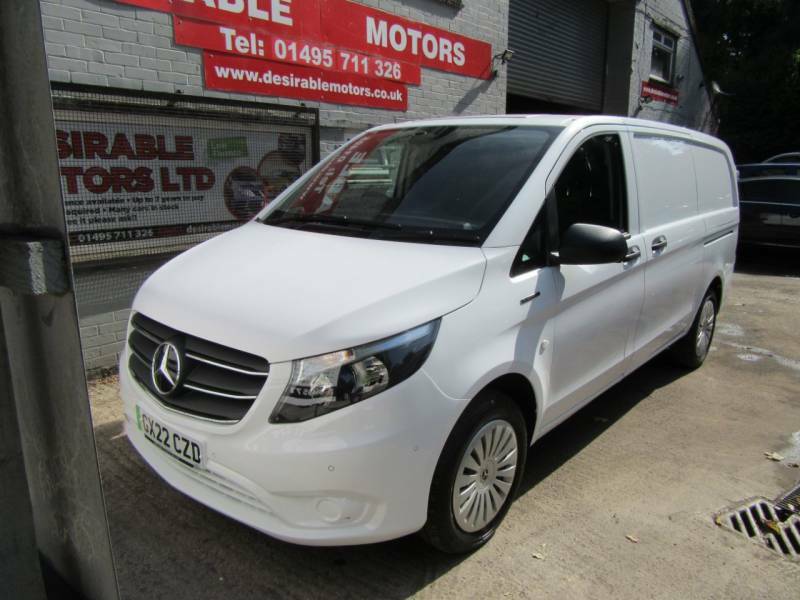 Mercedes-Benz eVito Evito Progressive - 2022 22 White #2