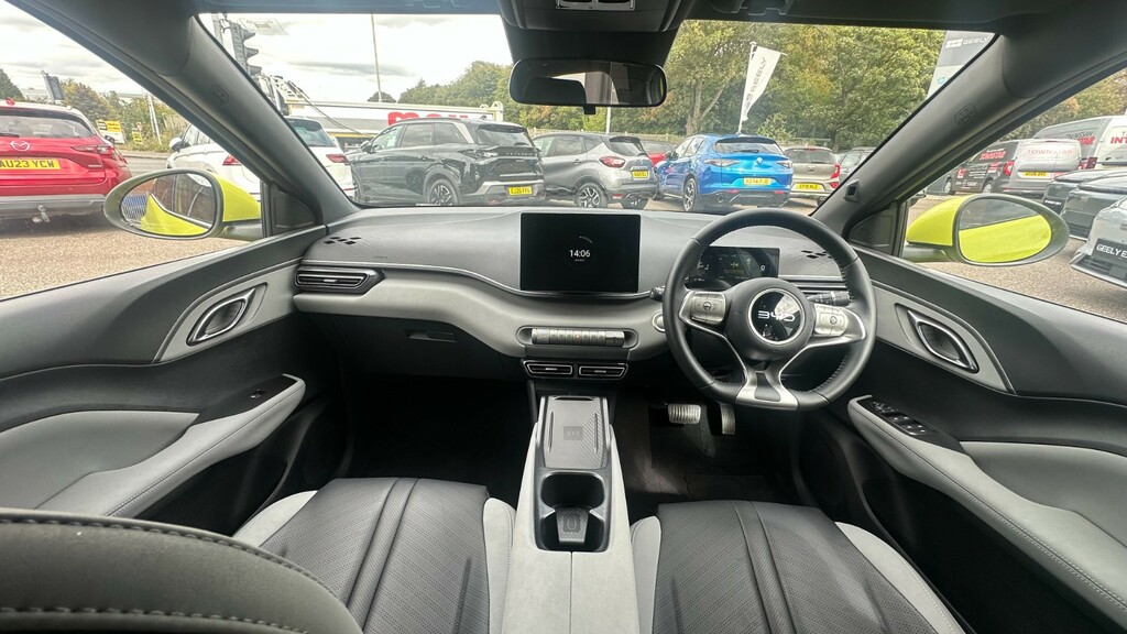 Byd Dolphin 43.2Kwh Comfort Hatchback 154 P White #10