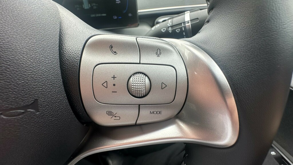Byd Dolphin 43.2Kwh Comfort Hatchback 154 P White #17