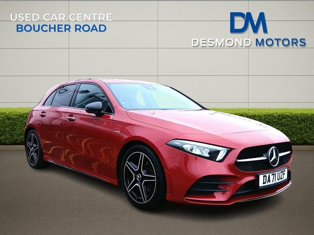 Mercedes-Benz A Class 180 Amg Line Ed Premium A Red