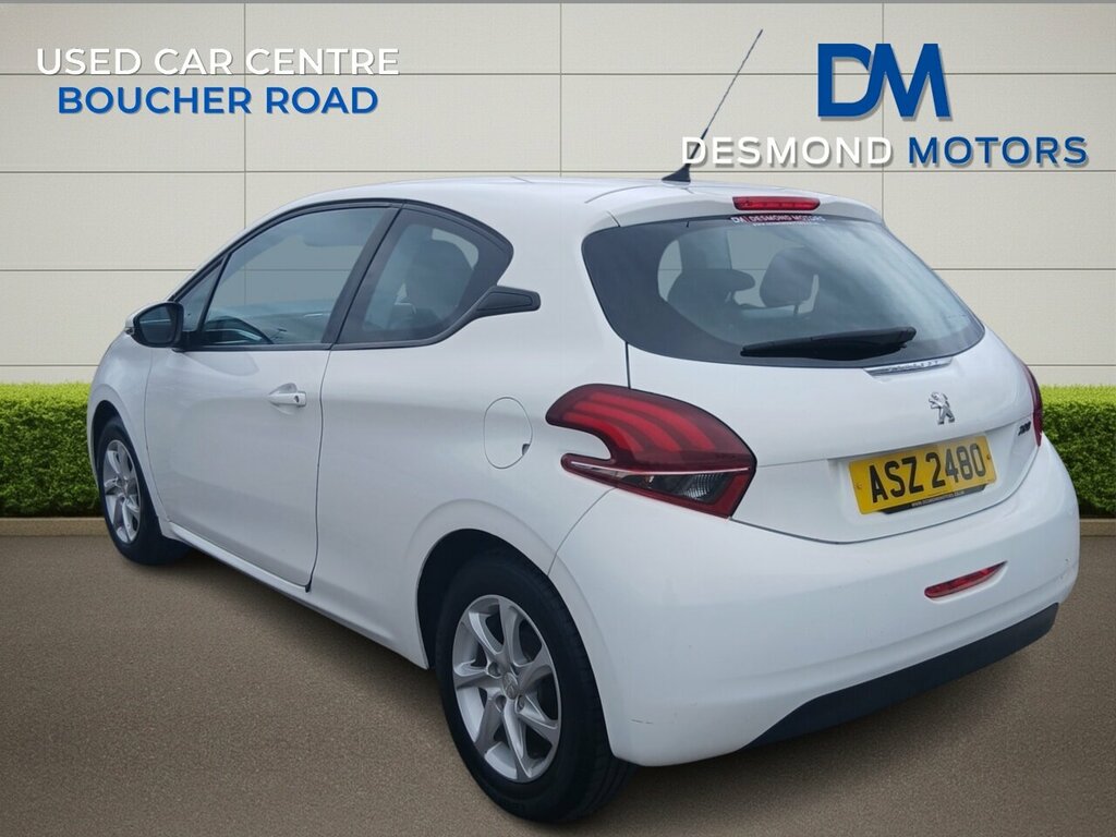 Peugeot 208 Active White #2