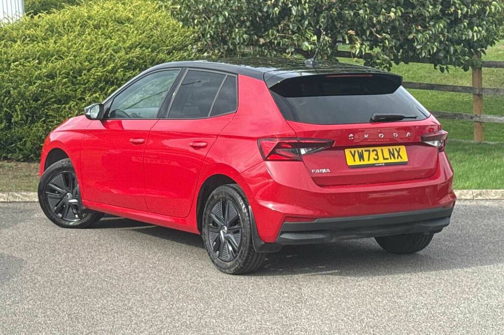 Skoda Fabia 1.0 Tsi Colour Edition Red #3