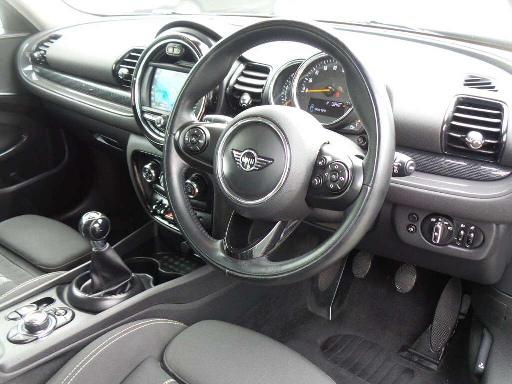Mini Clubman Cooper S SJ68BXL Red #4