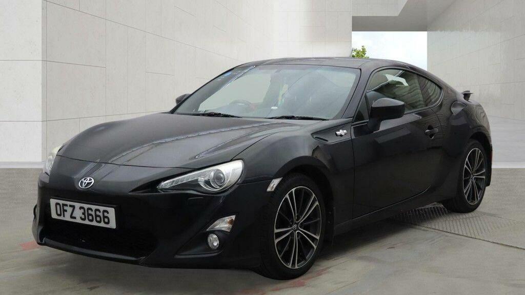 Toyota GT86 2L Null White #4