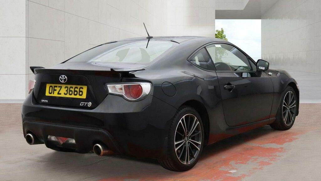 Toyota GT86 2L Null White #7