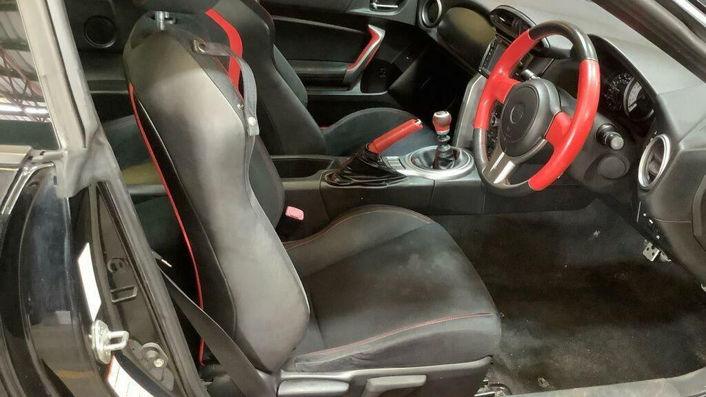 Toyota GT86 2L Null White #13