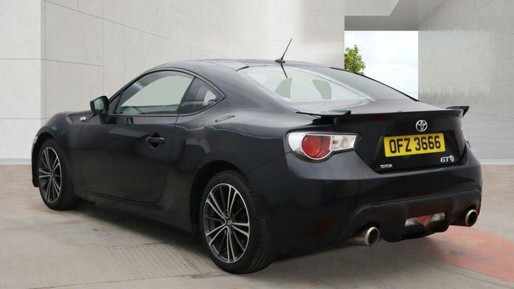 Toyota GT86 2L Null White #6