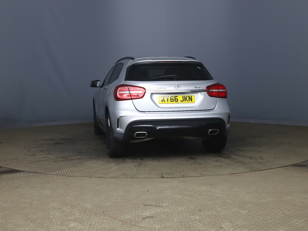 Mercedes-Benz GLA Class 2.1 Gla220d Amg Line Premium Plus Silver #6