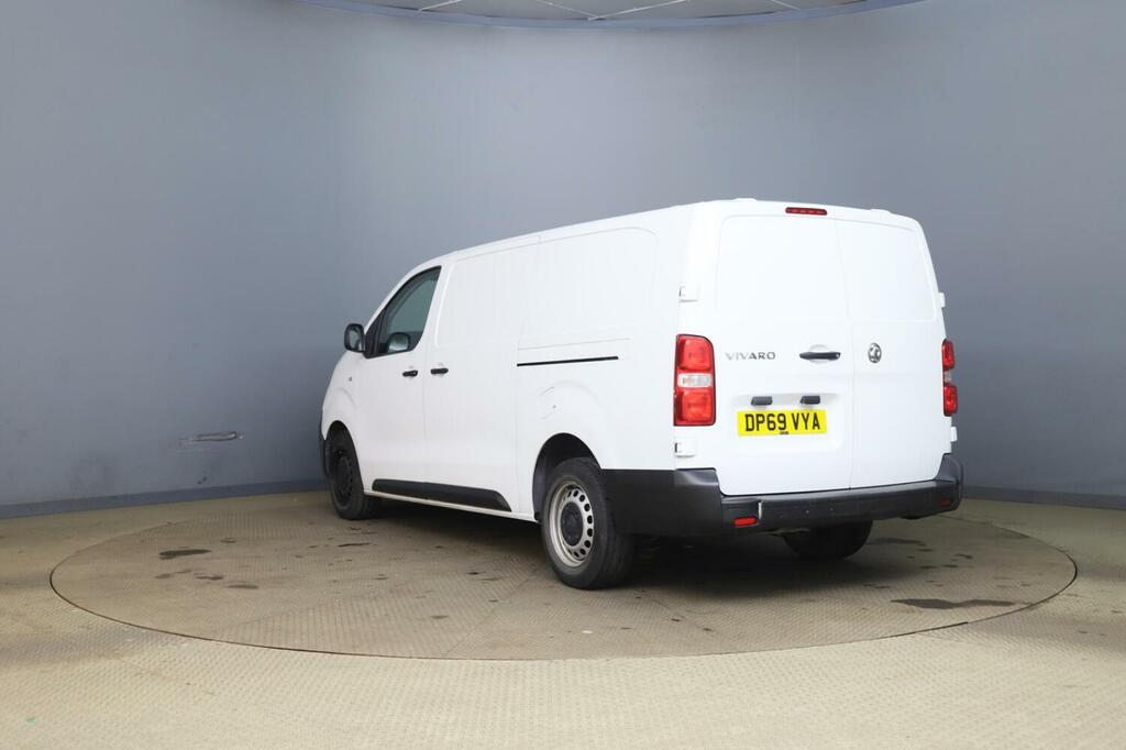 Vauxhall Vivaro 2.0 Turbo D 3100 Edition White #3