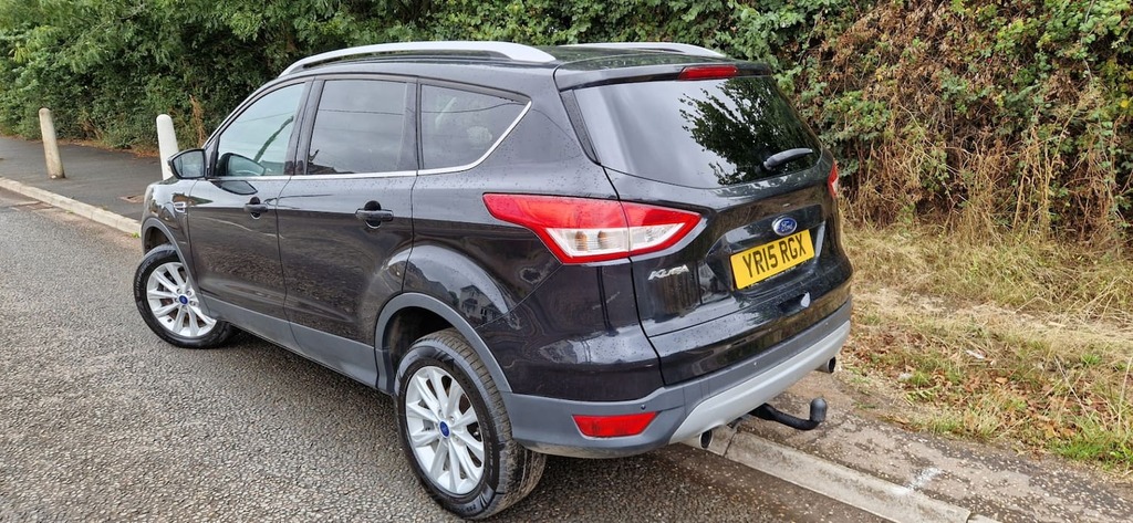 Ford Kuga 2.0 Tdci 180 Titanium Black #2