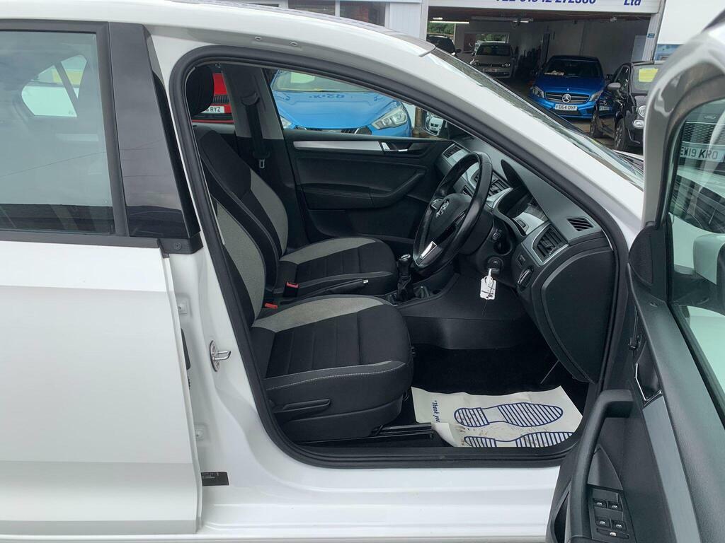 Skoda Rapid 1.2 Rapid Spaceback Se Tech Tsi Black #9
