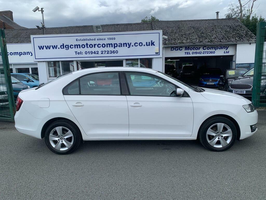 Skoda Rapid 1.0 Tsi Se Euro 6 S S White #4