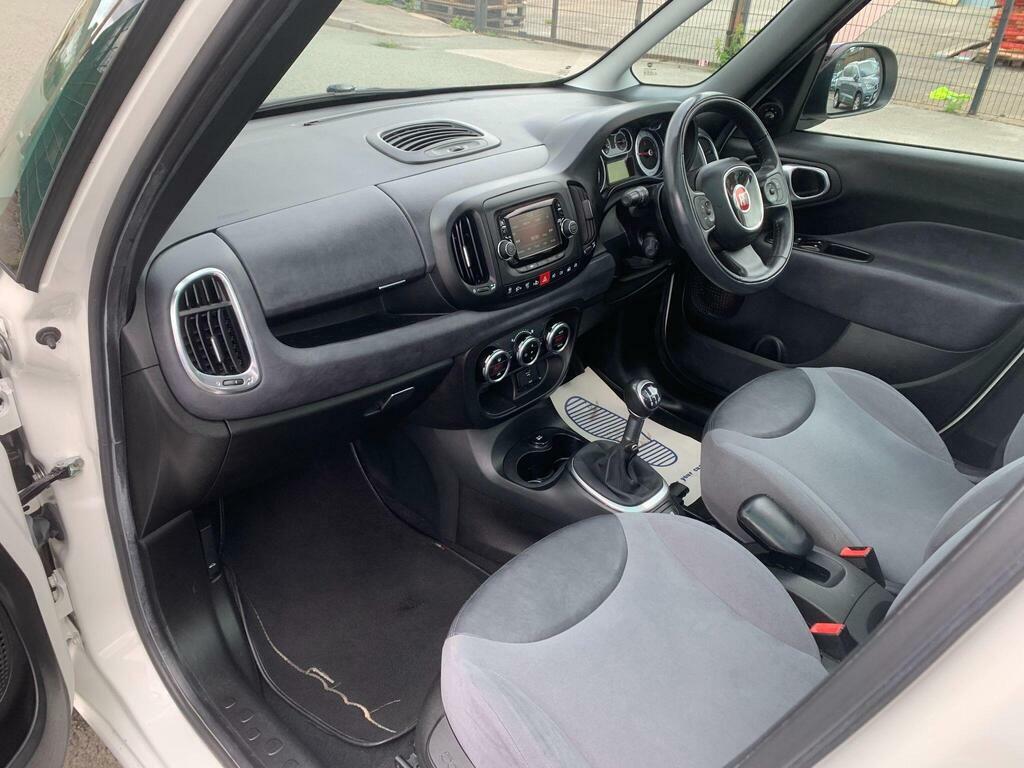 Fiat 500L Pop Star Black #12