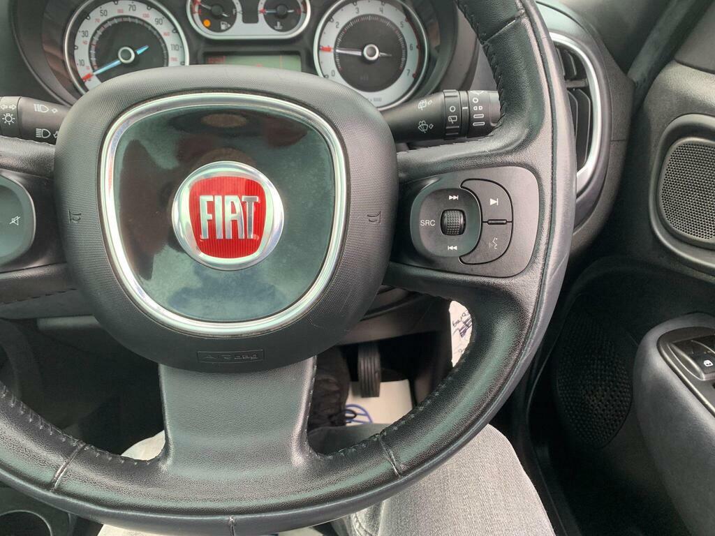 Fiat 500L Pop Star Black #21