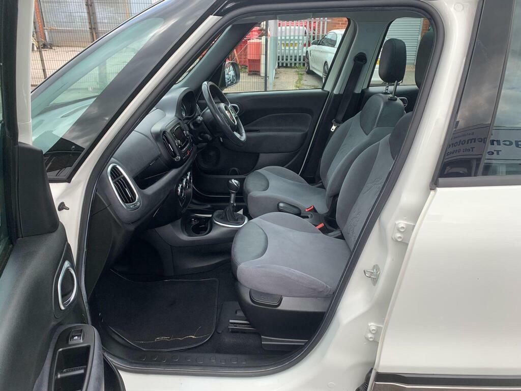 Fiat 500L Pop Star Black #13
