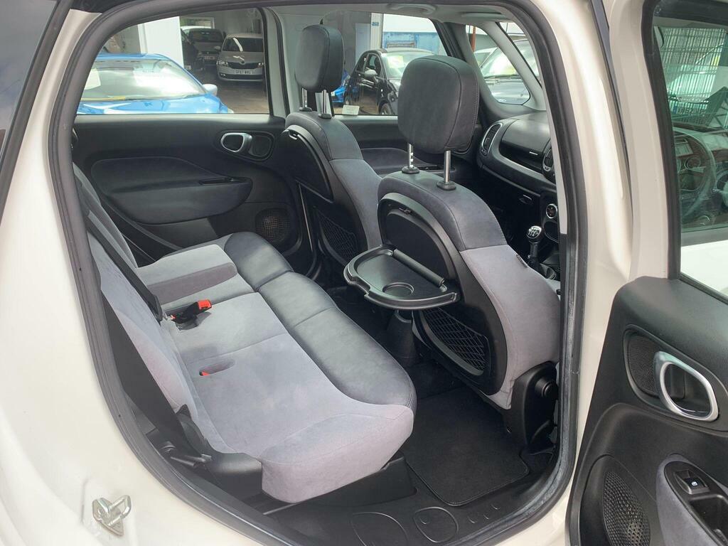 Fiat 500L Pop Star Black #17