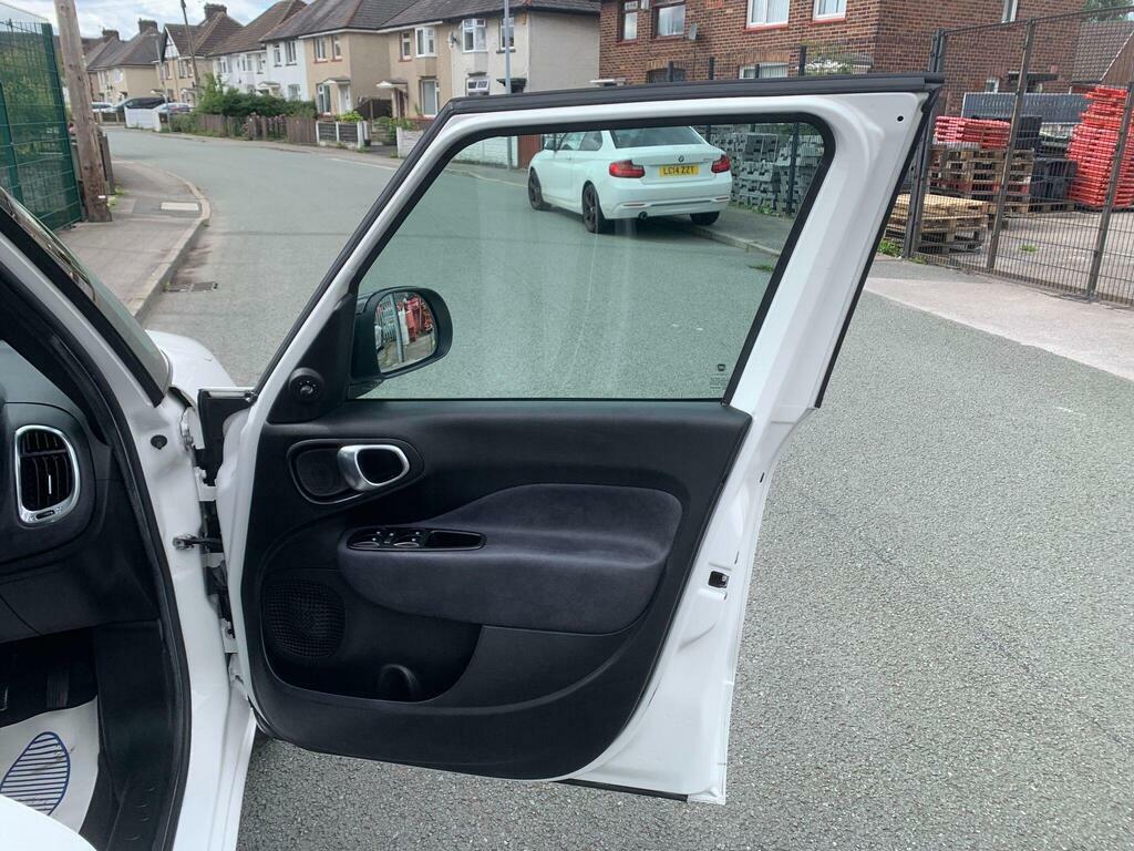 Fiat 500L Pop Star Black #35