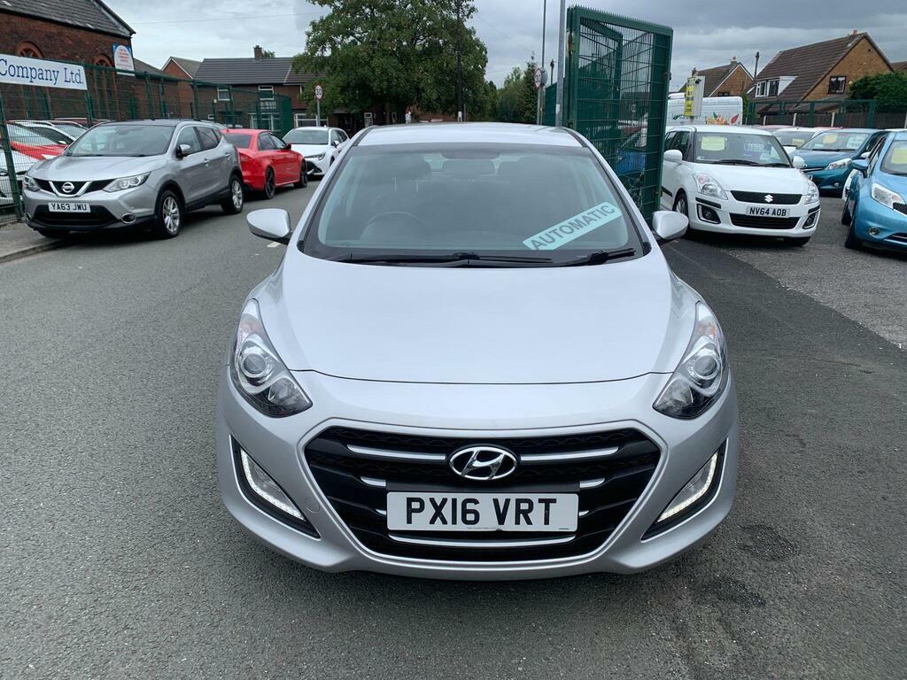 Hyundai I30 1.6 Crdi Blue Drive Se Dct Euro 6 S S Silver #2