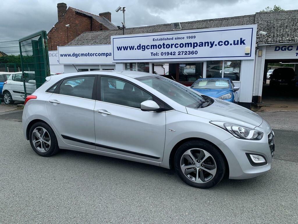 Hyundai I30 1.6 Crdi Blue Drive Se Dct Euro 6 S S Silver
