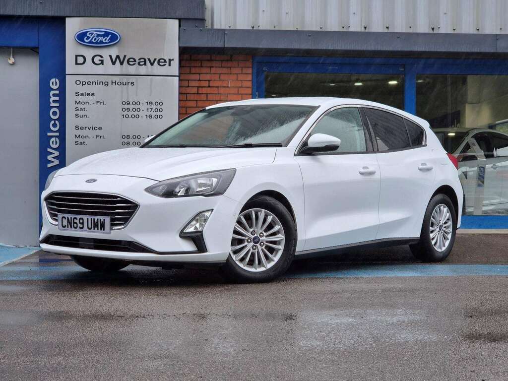 Ford Focus Titanium White