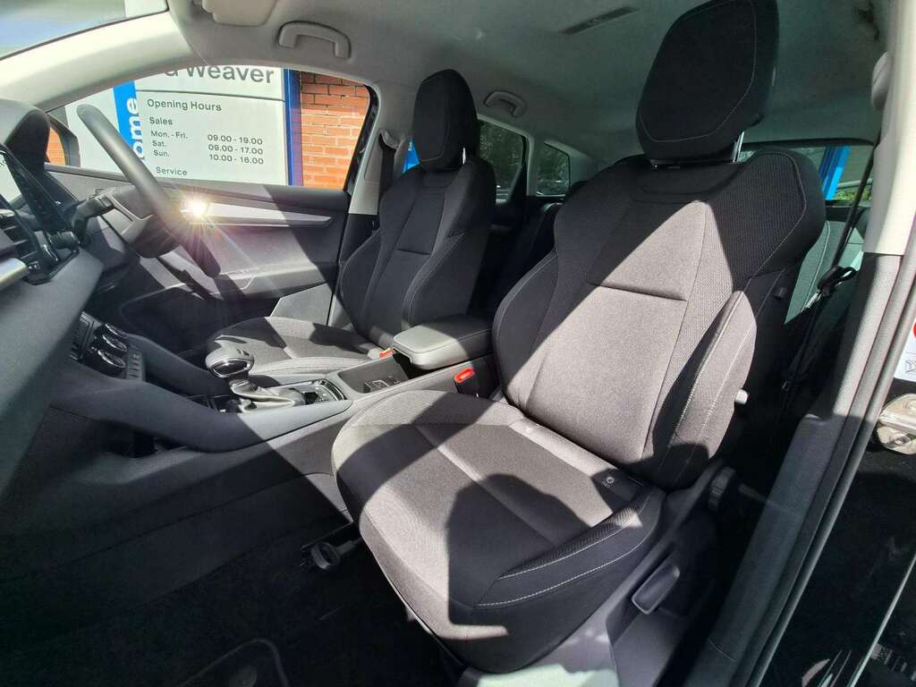 Skoda Karoq 1.5 Tsi Se Drive Dsg Black #5