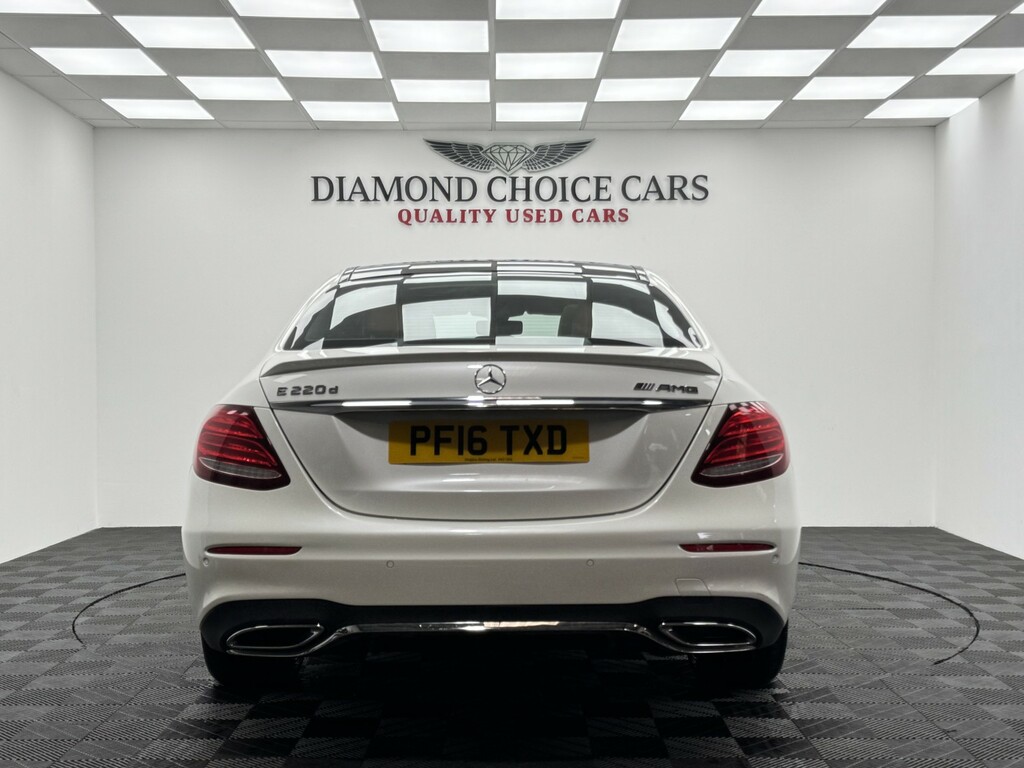 Mercedes-Benz E Class 2.0 E220d Amg Line White #5