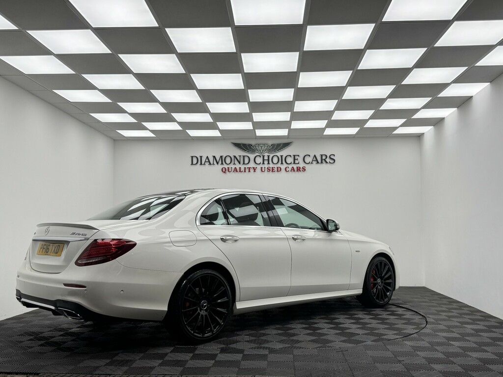 Mercedes-Benz E Class 2.0 E220d Amg Line White #4