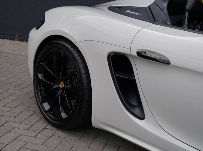 Porsche 718 Spyder Spyder White #47