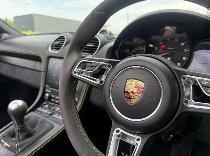 Porsche 718 Spyder Spyder White #34