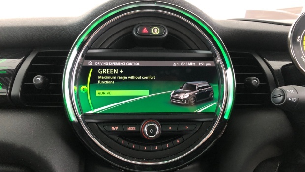 Mini Electric Countryman Cooper S E All4 Black #36
