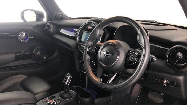 Mini Electric Countryman Cooper S E All4 Black #6