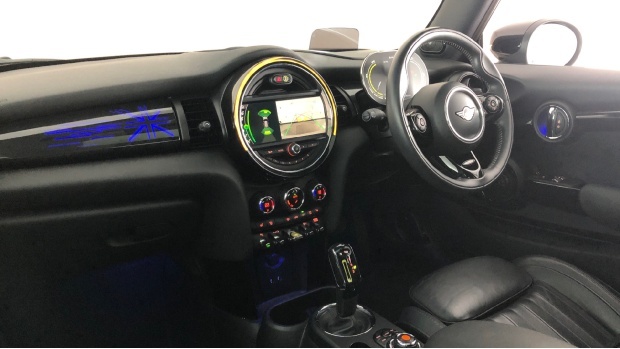 Mini Electric Countryman Cooper S E All4 Black #7