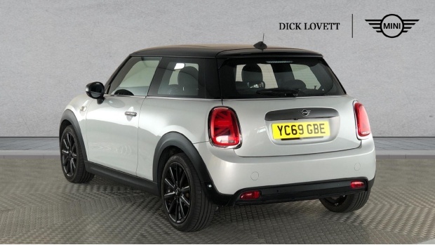 Mini Electric Countryman Cooper S E All4 Black #2