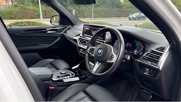 BMW iX3 80Kwh M Sport AV23ZGJ White #6