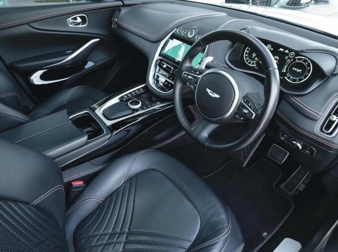 Aston Martin DBX V8 Euro 6 Silver #3