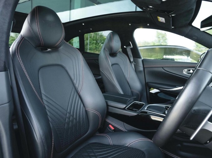 Aston Martin DBX V8 Euro 6 Silver #5