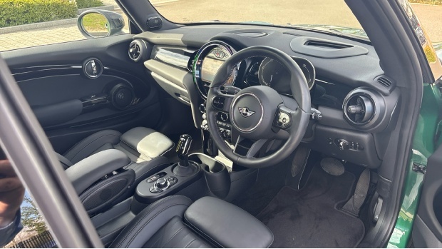 Mini Electric Cooper Se 32.6Kwh Level 3 YN23UYR Green #6