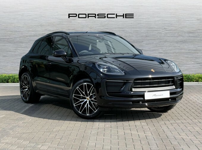 Porsche Macan 2.0T Pdk 4Wd Euro 6 5-Door Black