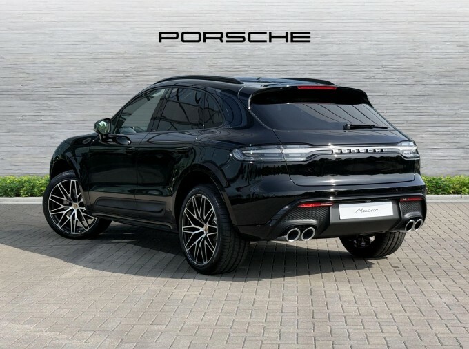 Porsche Macan 2.0T Pdk 4Wd Euro 6 5-Door Black #2