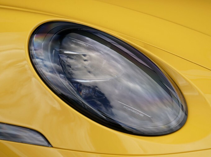 Porsche 911 2dr Pdk Silver #40