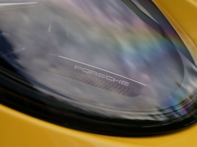 Porsche 911 2dr Pdk Silver #54