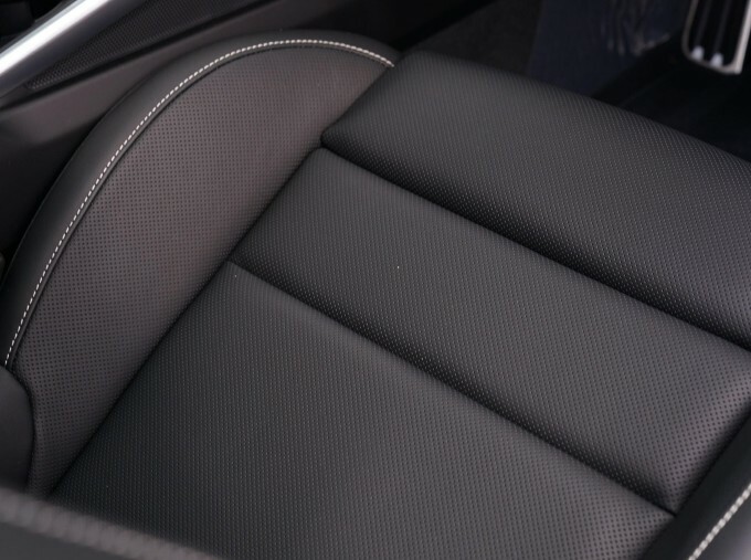 Porsche 911 2dr Pdk Silver #37