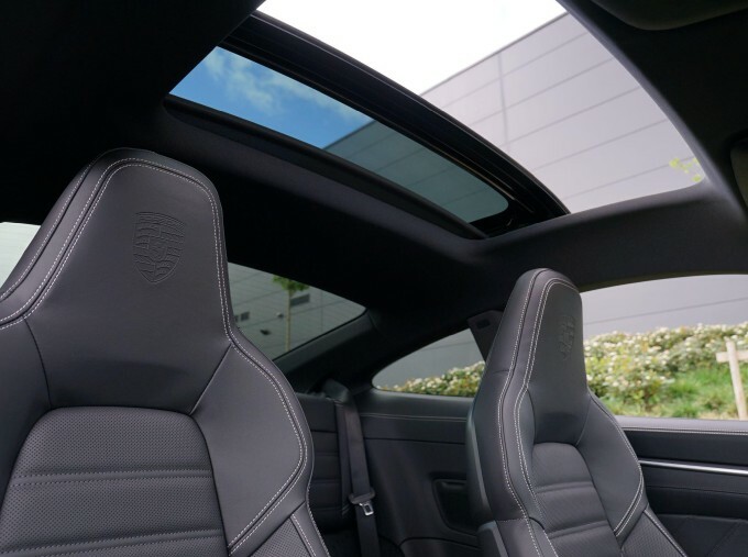 Porsche 911 2dr Pdk Silver #59