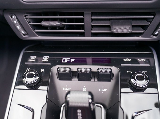Porsche 911 2dr Pdk Silver #18