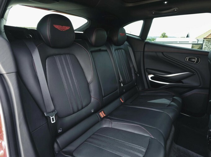Aston Martin DBX My25 Grey #30