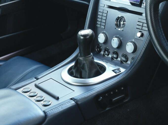 Aston Martin Vantage 4.3L Null Black #21