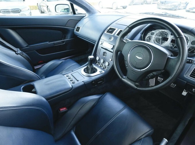 Aston Martin Vantage V8 Euro 4 2-Door Blue #3