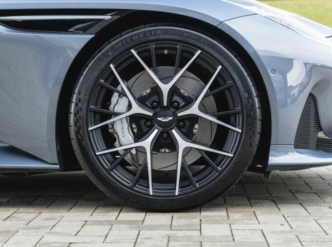 Aston Martin DB12 4.0 V8 Euro 6 2-Door Blue #4