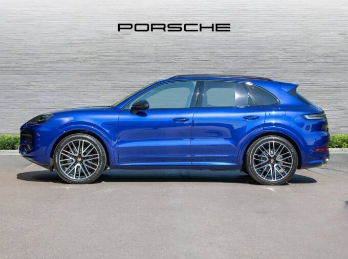 Porsche Cayenne Cayenne Suv  #2