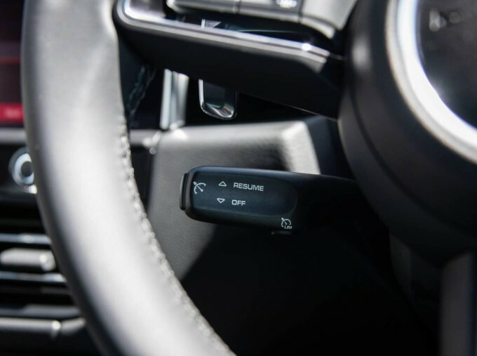 Porsche Macan 5dr Pdk Silver #40